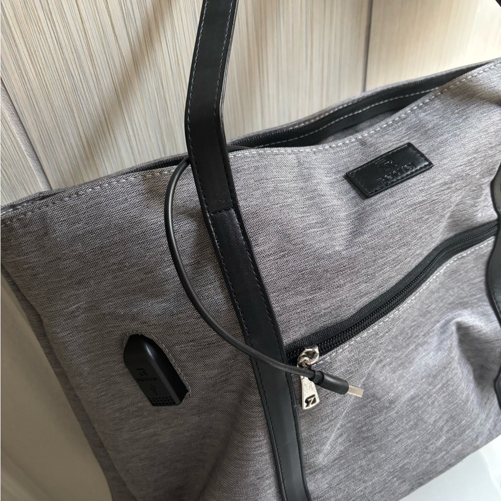Stylish Gray Tote Bag